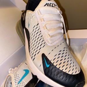 Air Max 270 Used. With box